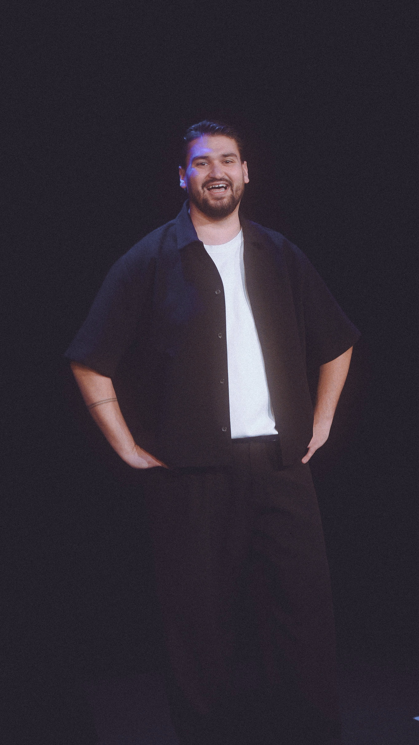 LA_ROBS — Robin Gomez